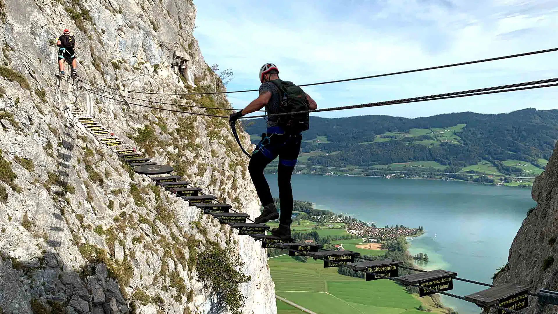Krásna via ferrata Drachenwand Klettersteig nad jazerom Mondsee